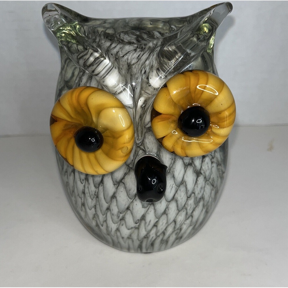 Art Glass Owl Figurine Paperweight unmarked‎